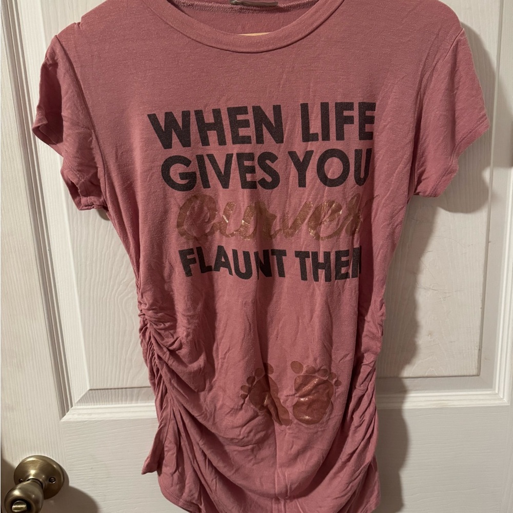 Jasmine Pink Graphic Tee with Ruched Sides (Maternity)